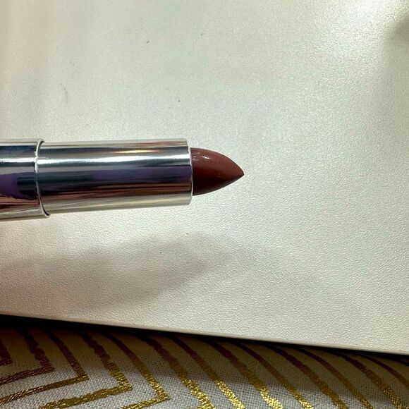 Maybelline New York Toasted Truffle Matte Lipstick 570 New - Picture 5 of 5